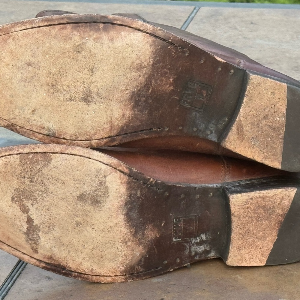 Frye Brown Boots with Vintage Leather - Melissa one button. - Picture 4 of 4